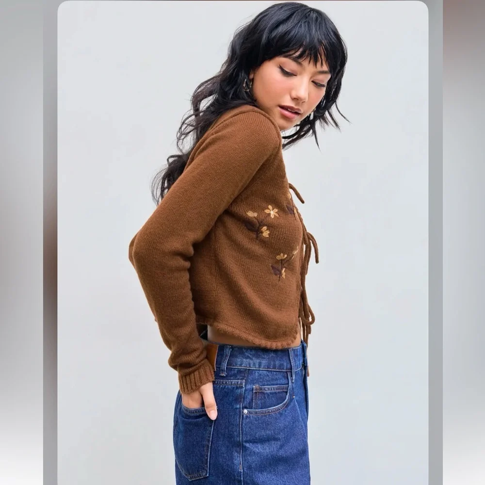Cider Brown Floral Embroidery Women's Sweater - Picture 2 of 10